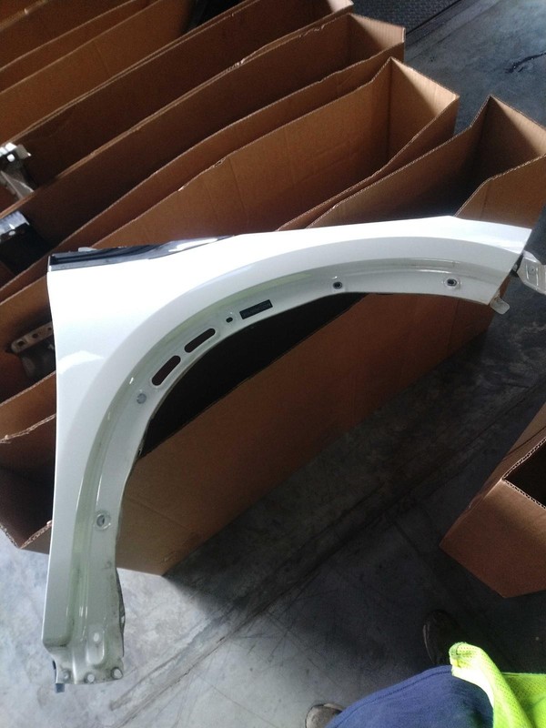 2019 INFINITI QX50 Right Fender White Used, Flare Missing, 63k Miles