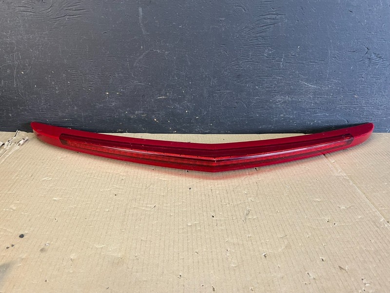 2013 to 2017 Cadillac XTS LED Third 3rd Center Tail Trunk Light AE3643 DG