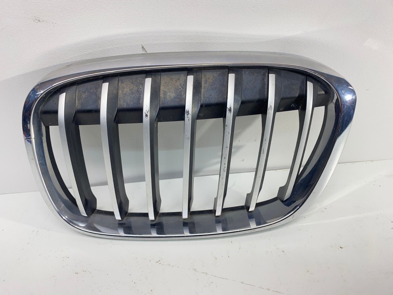 16-19 BMW F48 X1 Front Left Driver Side Bumper Kidney Grill Chrome Trim 51K OEM✅