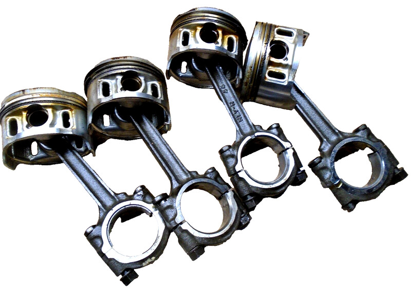1998 Honda Magna VF750 VF 750 C2 VF750C Engine Pistons Connecting Rods Motor 98
