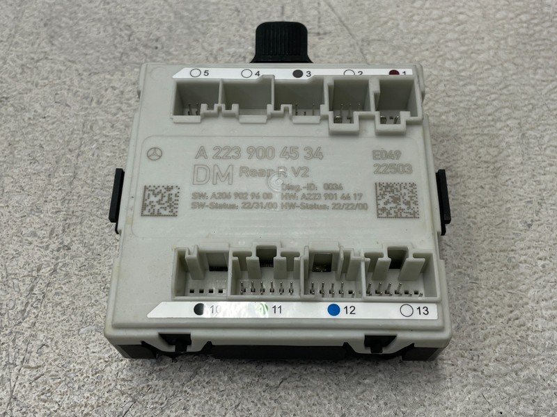 23 24 25 Mercedes EQS450 SUV X296 Rear Right Pass Door Control Module 1627 OEM