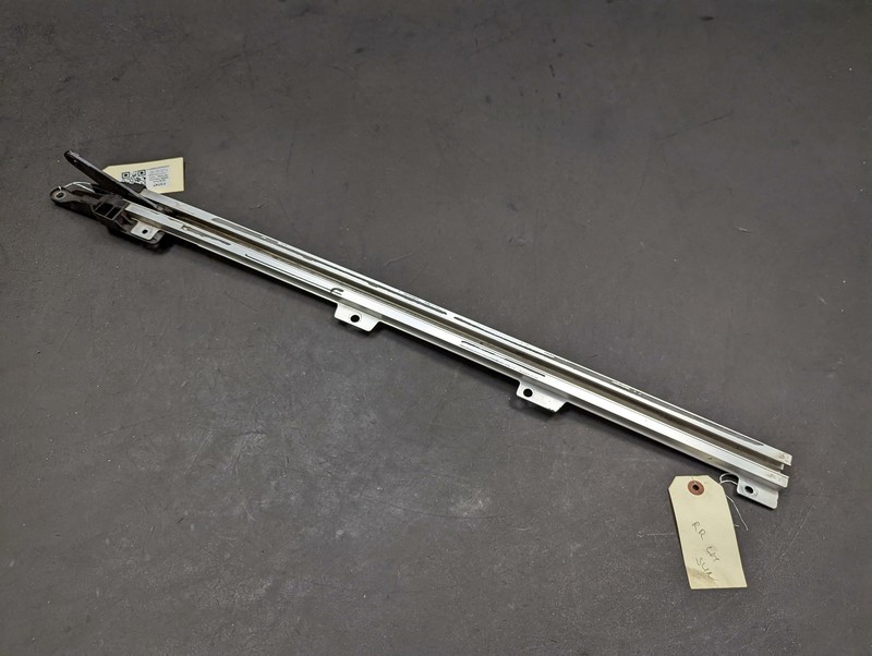 Rear Left Panoramic Sunroof Rail 2019 Ford EDGE FT4B-R50135-BB 2015-2020 2021