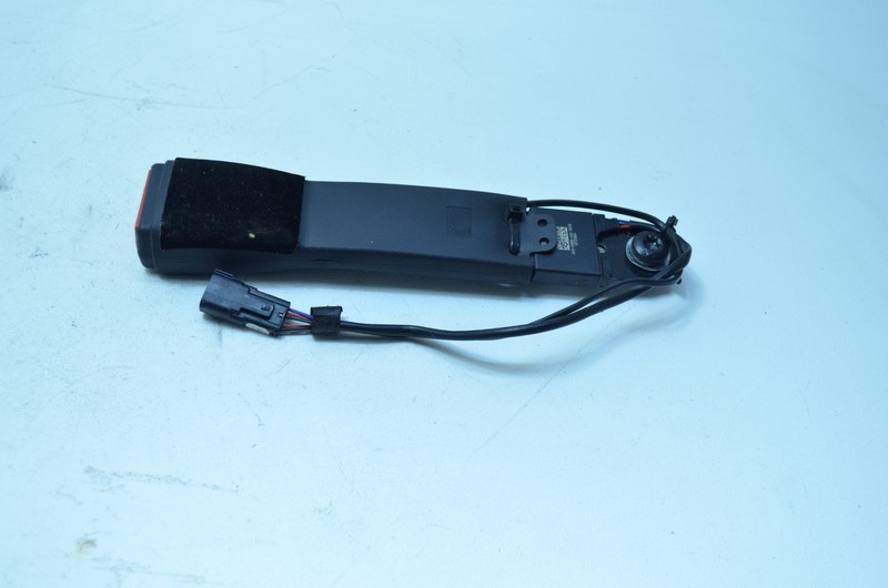 17-20 FORD FUSION FRONT RIGHT PASSENGER SIDE SEAT BELT BUCKLE OEM