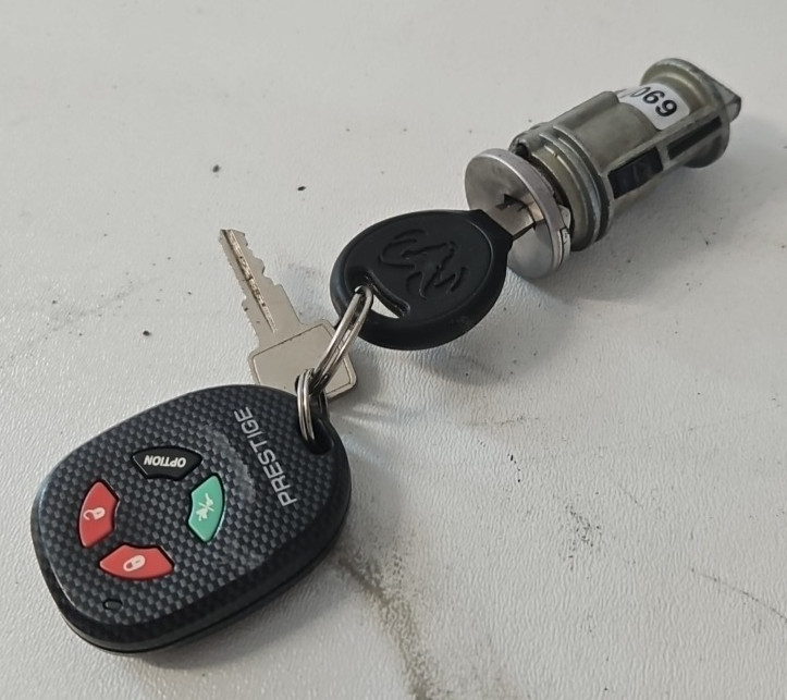 1998-2006 Dodge Stratus Ignition Switch Housing Cylinder W/key OEM
