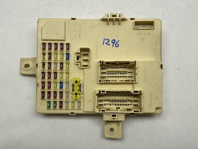 Cabin Dash Fuse Relay Junction Box 91950-3S050 Fits 2011 Hyundai Sonata 83600