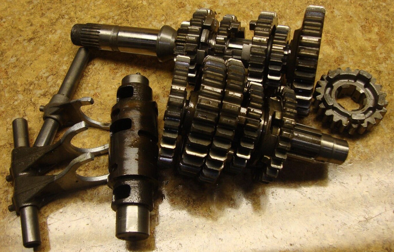 2005 Suzuki Boulevard VL800 VL 800 S50 M50 Engine Transmission Gears Motor Shift