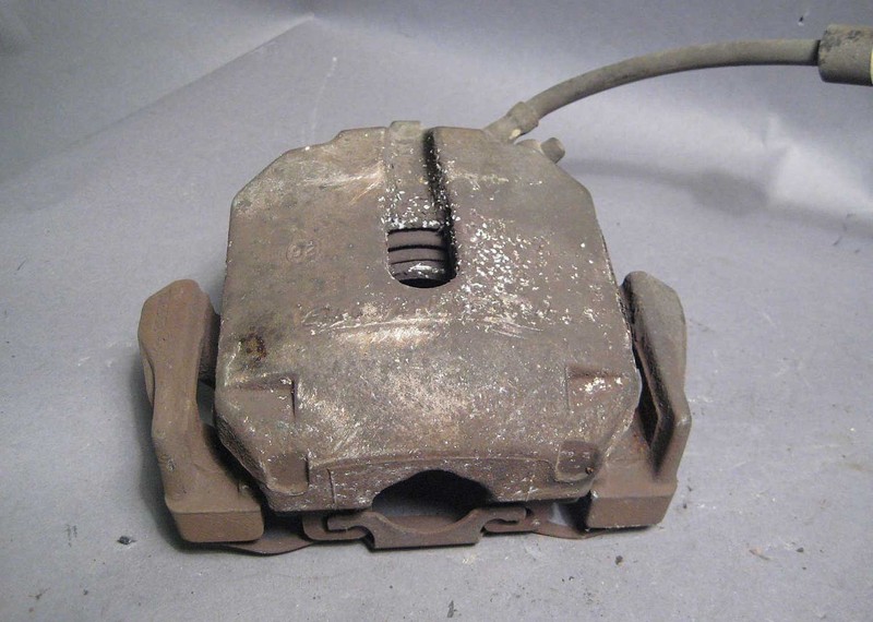 BMW E39 5-Series 525i 528i Right Front Brake Caliper Carrier 1997-2003 OEM