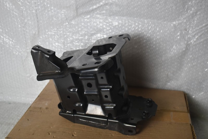 TOYOTA COROLLA FRONT RIGHT SIDE BUMPER BRACKET 2019-2022 FACTORY OEM