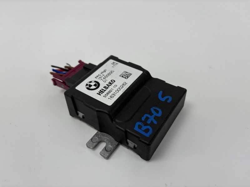 2017 - 2019 BMW 540i G30 FUEL PUMP CONTROL COMPUTER MODULE UNIT OEM 7466895