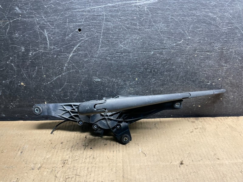 2013 to 2019 Ford Flex Rear Windshield Wiper Motor OEM W7211 DG