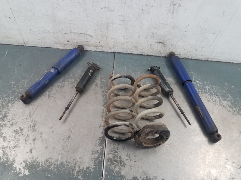 1999 Dodge Dakota R/T Xcab Shocks / Front Coil Springs #9018 K5