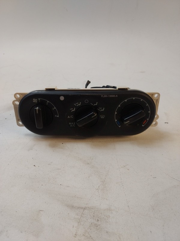 02-07 FORD ESCAPECLIMATE TEMPERATURE CONTROL A/C HEATER OEM YL8H-19980-A OEM