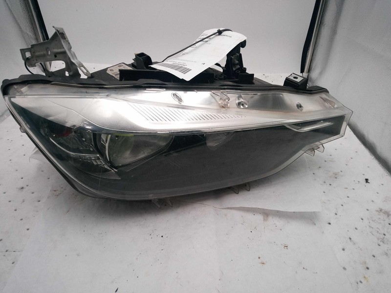 2016 BMW 328I Right Headlight Assembly - Used, White, OEM Part 152968