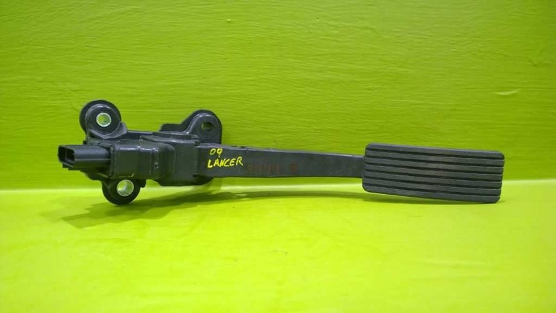 07-21 LANCER GAS ACCELERATOR PEDAL OEM 3499-9