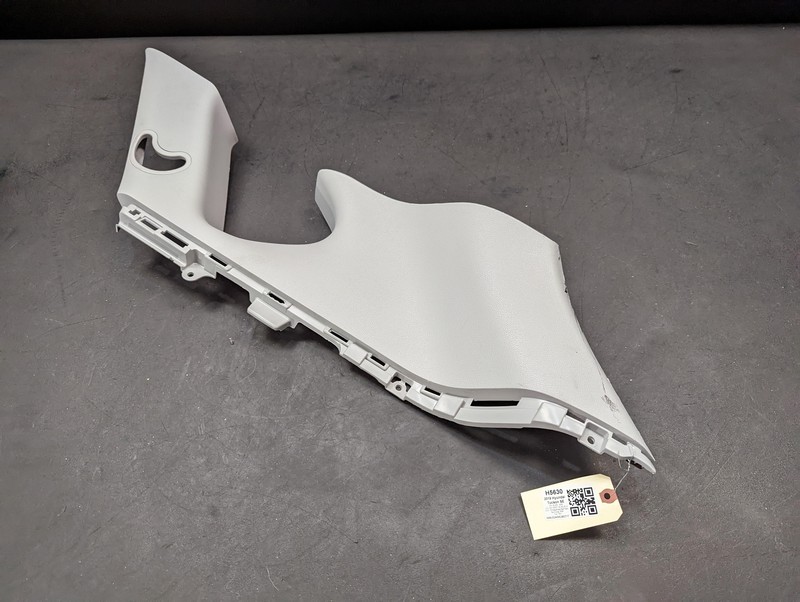 Rear Right C Pillar Upper Trim Panel 2019 Hyundai Tucson 85860-D3000 2015-2020