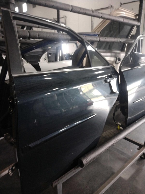 2015-2017 Toyota Camry Left Door Black OEM Used 4DR SED 149K Miles