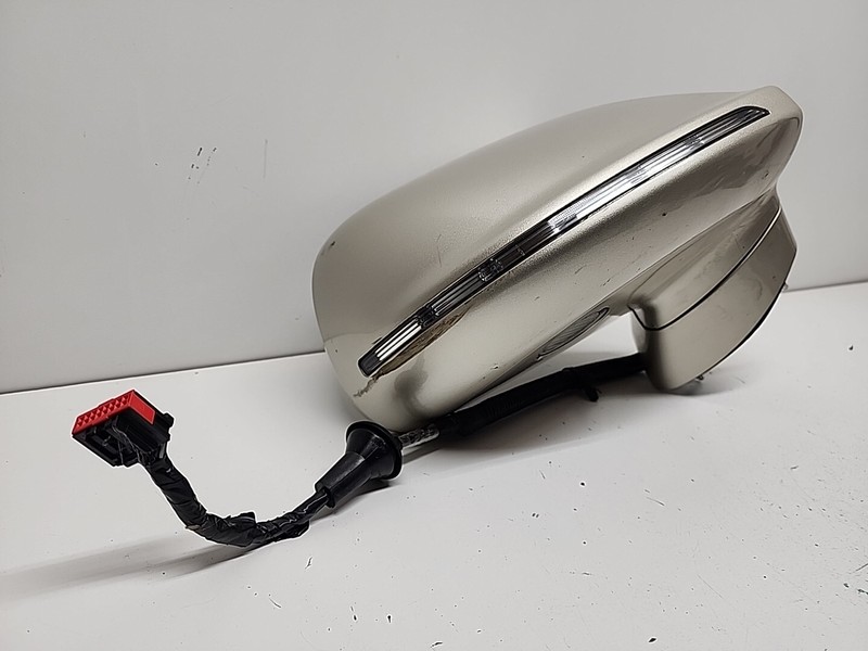 2010 - 2019 Lincoln MKT Passenger Side Right Door Mirror With Blind Spot Gold OE