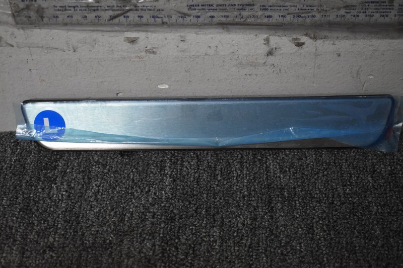 2016-2020 INFINITI QX60 KICK PLATE FACTORY OEM