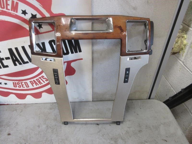 2009-2014 Cadillac Escalade Platinum OEM Radio Dash Trim Bezel Surround 20935599