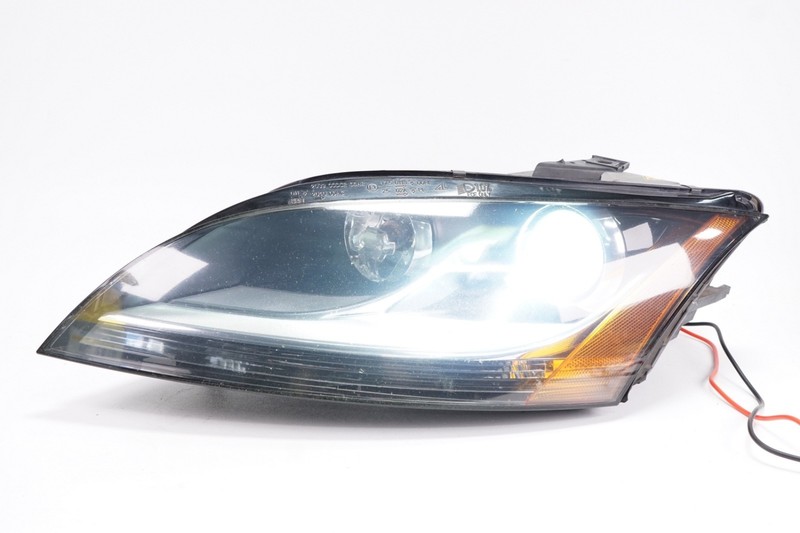 AUDI TT Left LH Headlight Headlamp XENON OEM 2008 - 2010