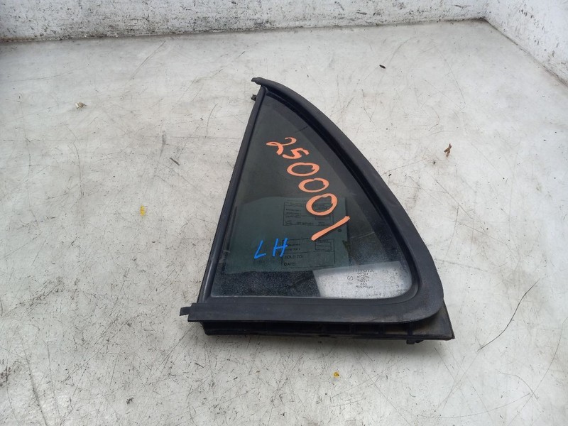 96-02 TOYOTA 4 RUNNER SR5 REAR DRIVER LEFT DOOR VENT GLASS WITH PRIVACY TINT