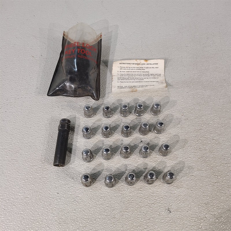 Gorilla Wheel Lock Set for 99-04 Mustang Gt Aa7431