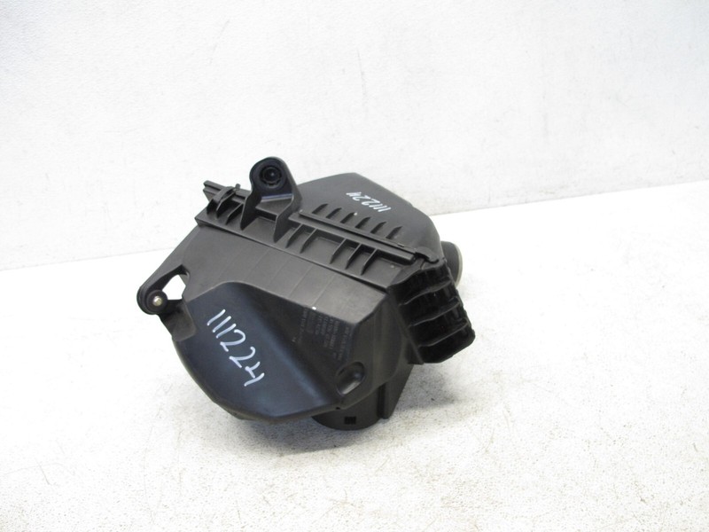 12-16 BMW F10 528i xDRIVE RWD 2.0 INTAKE AIR FILTER HOUSING BOX OEM 111224