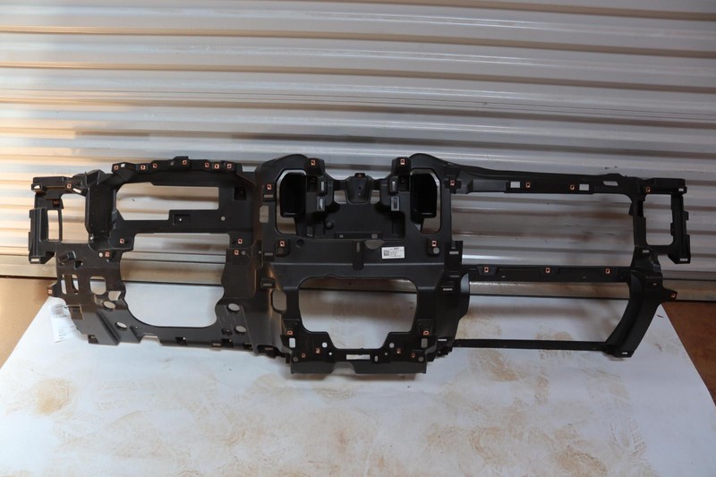 2020-2023 CHEVY SILVERADO 2500 HD DASH DASHBOARD INSTRUMENT PANEL FRAME OEM
