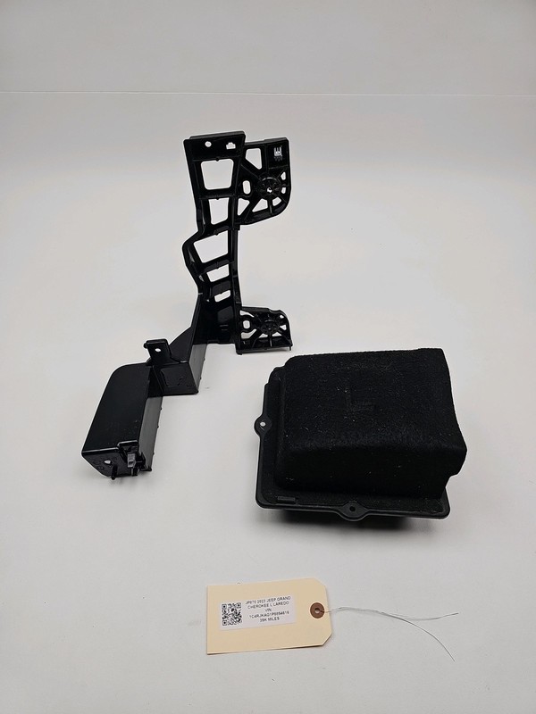 21-25 Jeep Grand Cherokee L Left Rear Bumper Brackets & Quarter Vent 68459323AB