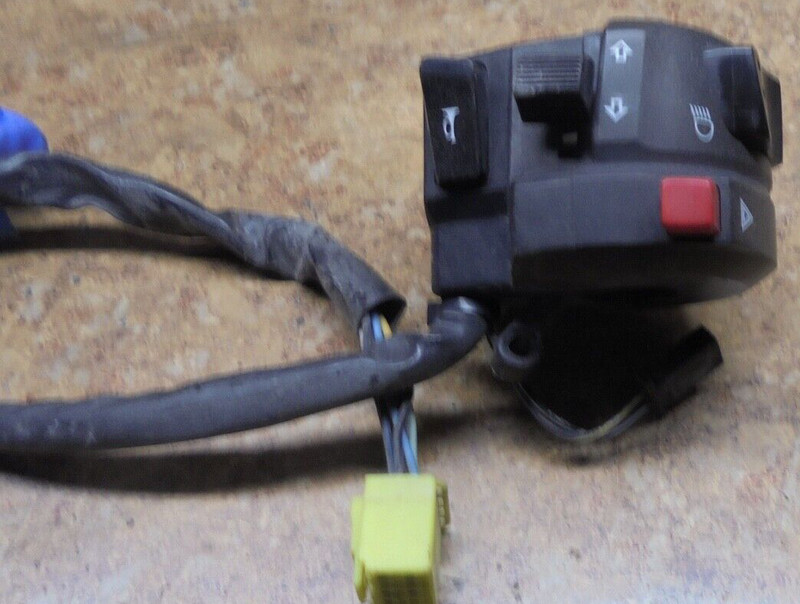 07 Suzuki GSX-R600 GSXR6 GSXR600 Left Switches Controls Lights Horn Turn Switch