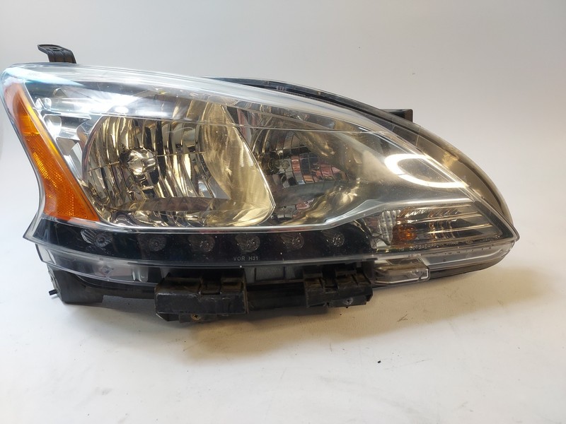 2013 - 2015 Nissan Sentra W/LED Halogen Right Passenger RH Headlight OEM