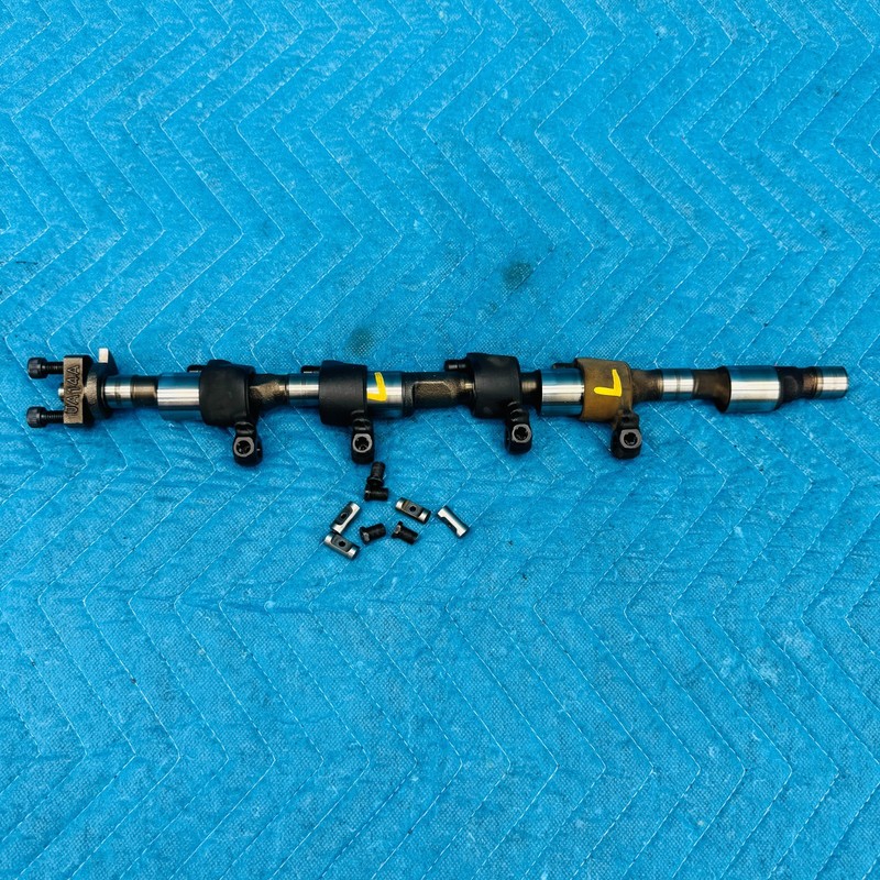2011–2019 Infiniti M56 Q70 Left Cylinder Head Rocker Shaft OEM VK56VD
