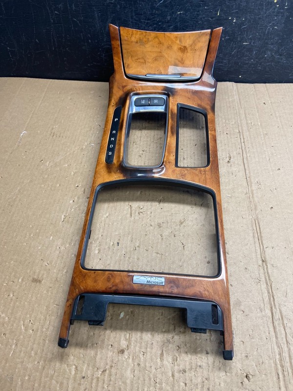 2013 to 2016 Lincoln MKS Front Center Console Shifter Bezel Trim ae3963 DG