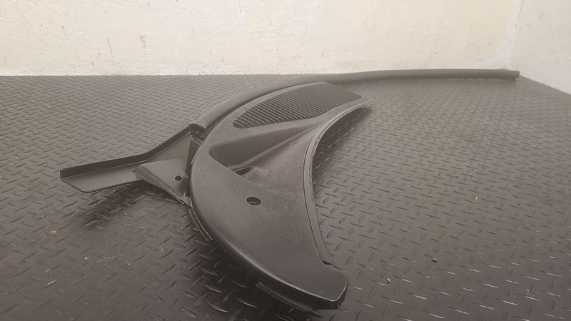 97-01 Ford Expedition Left Driver Cowl Vent Panel OEM F85Z-15022A69-AAA