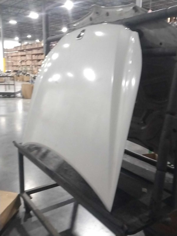 2015 Hyundai Equus Hood Panel White OEM 664003N000 664003N001 Used 82K Miles
