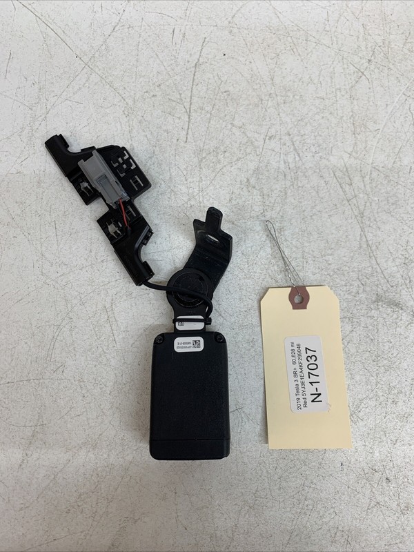 ⚡️17-22 TESLA 3 Rear Left Driver Side Buckle Seatbelt 1085939-01-E 17037 B8
