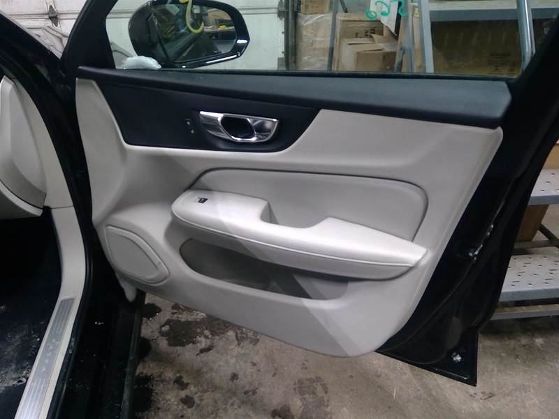 S60 2020 Passenger Right Front Door Trim Panel 1749958