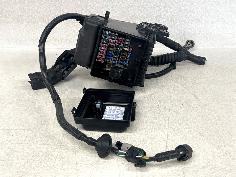 ⭐2006-2008 LEXUS RX400H ENGINE FUSE RELAY BOX COMPARTMENT ASSEMBLY OEM LOT2481