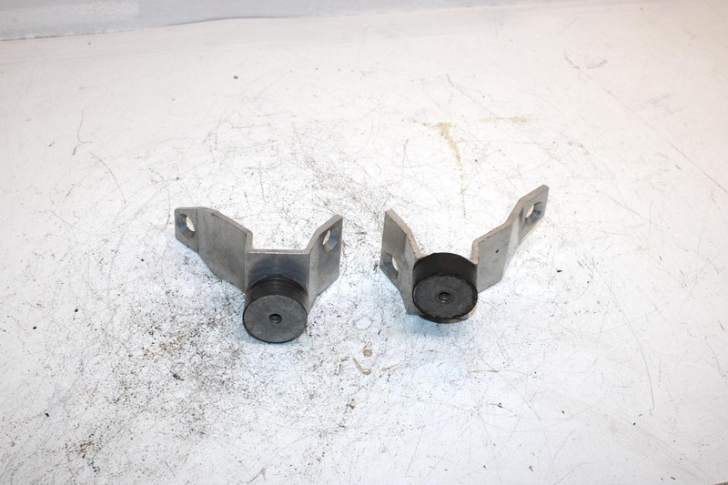 01 Arctic Cat 550 Oem Rear Engine Mount Set W/Dampner 06608-235 0608-217 SAS12