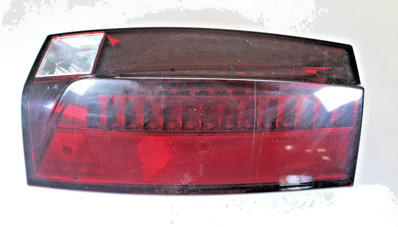 2007-2014 OEM Cadillac Escalade Tail Light Rear RH Right GM 15890423 TINTED