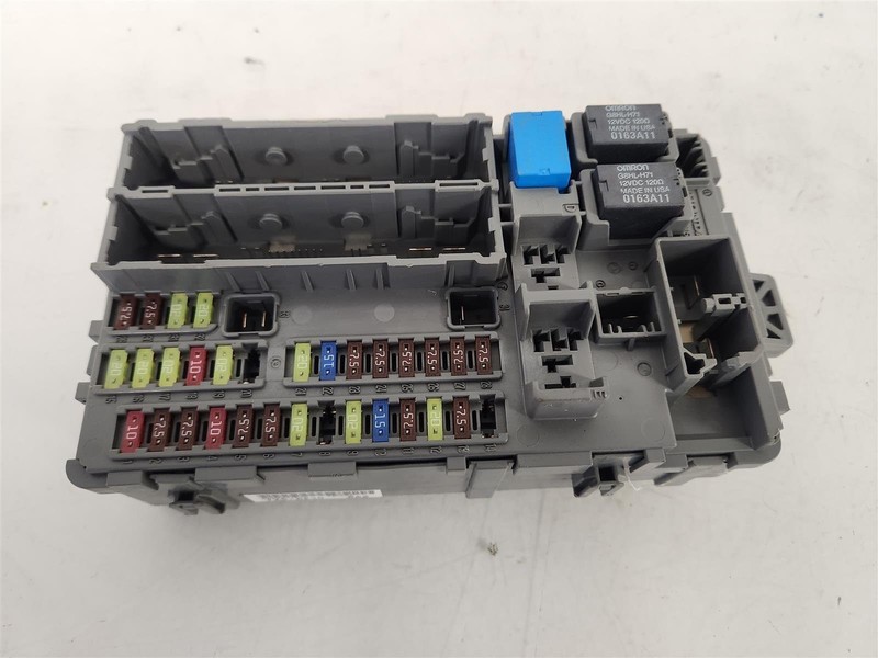 2014-2015 Acura Mdx Cabin Room Inside Fuse Box 38200-Tz5-A21 Left Side Fuse Box