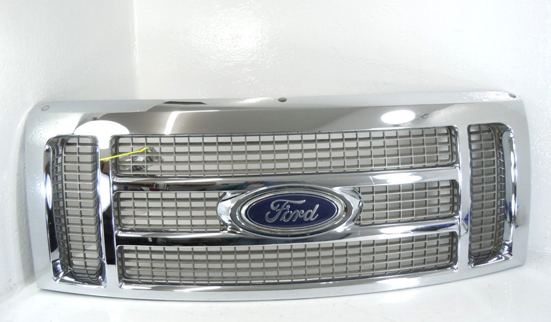 2009-2012 Ford F-150 Upper Chrome Grille OEM *DAMAGED TABS/SEE NOTES*