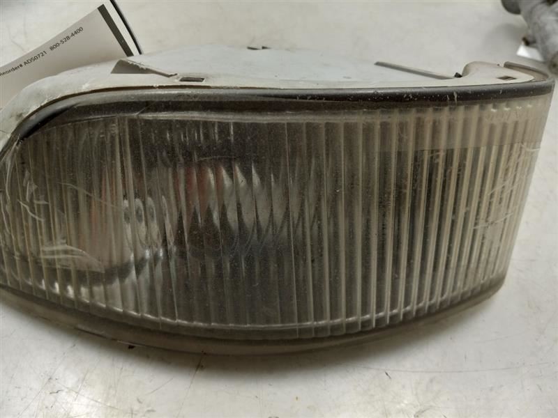 97-99 LEXUS ES300 DRIVER SIDE FOG LIGHT