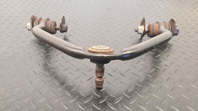 01-10 Mazda B2300 4x2 Front Left Driver Upper Control Arm OEM 6L5Z-3085-BA