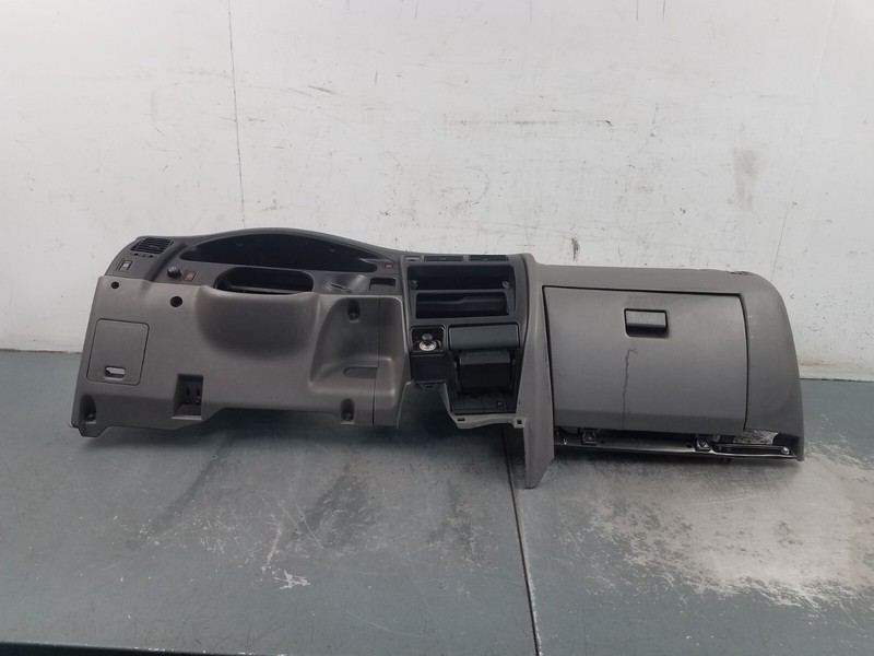 2004 Toyota Tacoma XtraCab 4x4 Dash Panel #5243 H1