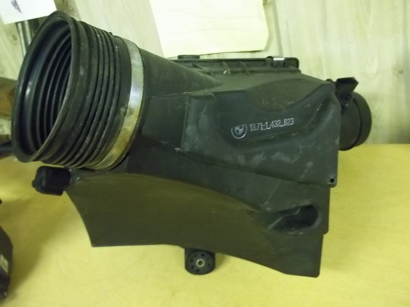 BMW 13.71-1.432.823 Air Filter Box *FREE SHIPPING*