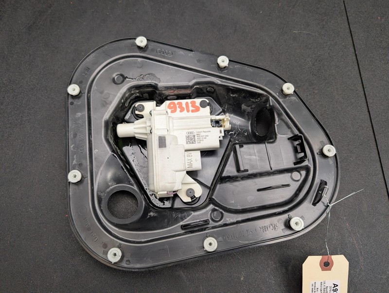 Rear Left Door Lock Actuator 2019 Audi A7 4N0837059 2020 2021 2022 2023 2024