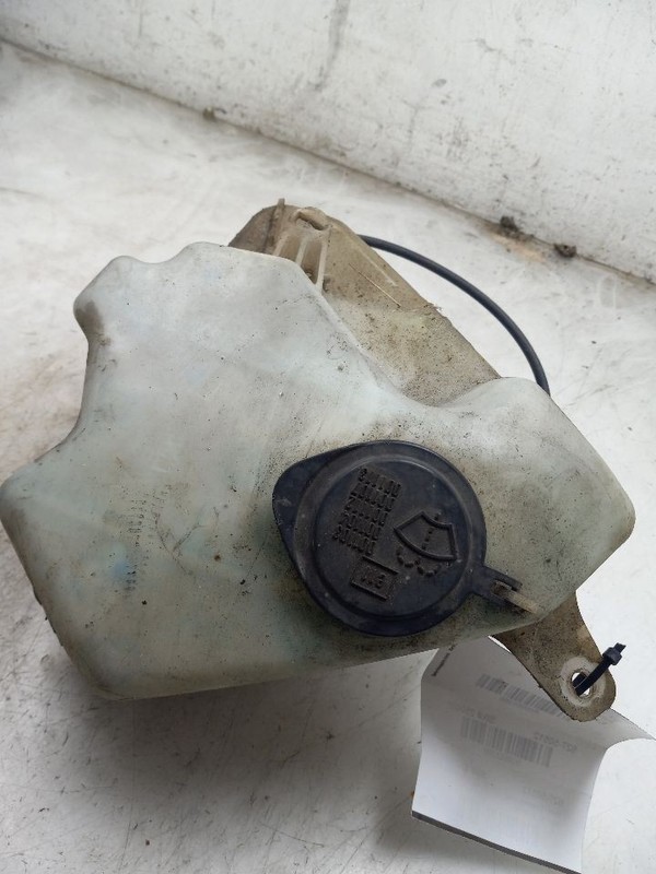 04-09 TOYOTA PRIUS WINDSHIELD WASHER RESERVOIR INTERMITTENT REAR WIPER