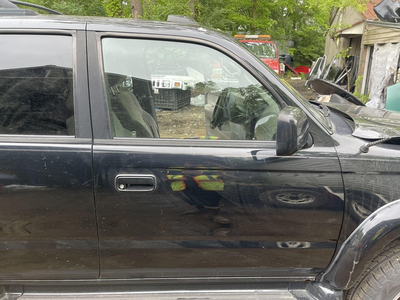 1996-2002 Toyota 4runner 4 Runner Front Passenger Right Door Assembly Black KA3