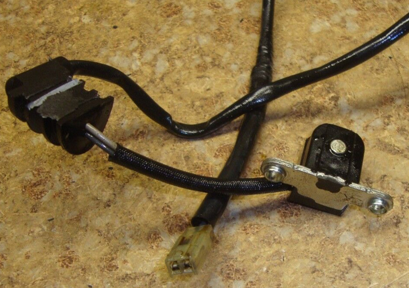 2013 Yamaha FJR1300 FJR 1300 A FJR1300A Engine Pulser Pick Up Pulse Coil Motor